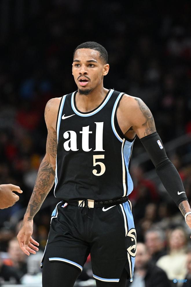 个高位策应 个高位策应