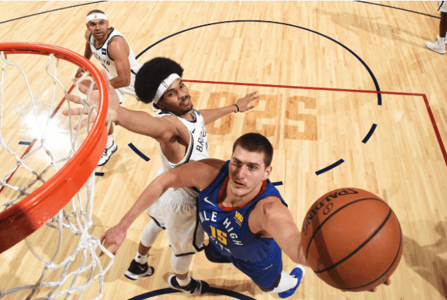 年轻球员即 年轻球员即