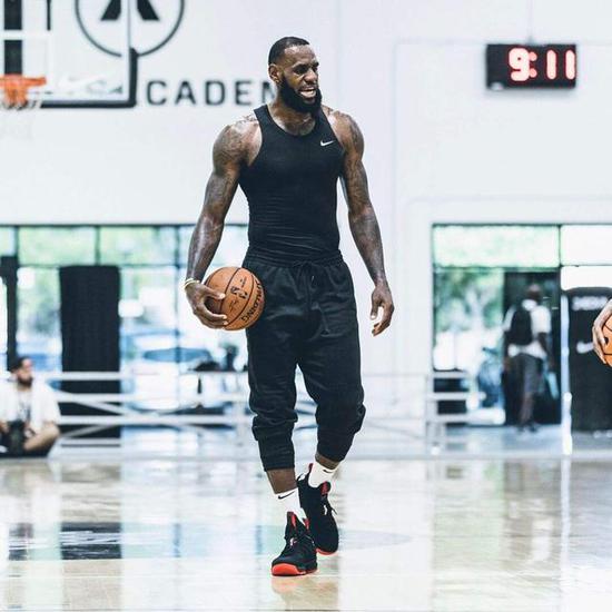 混为一谈 混为一谈