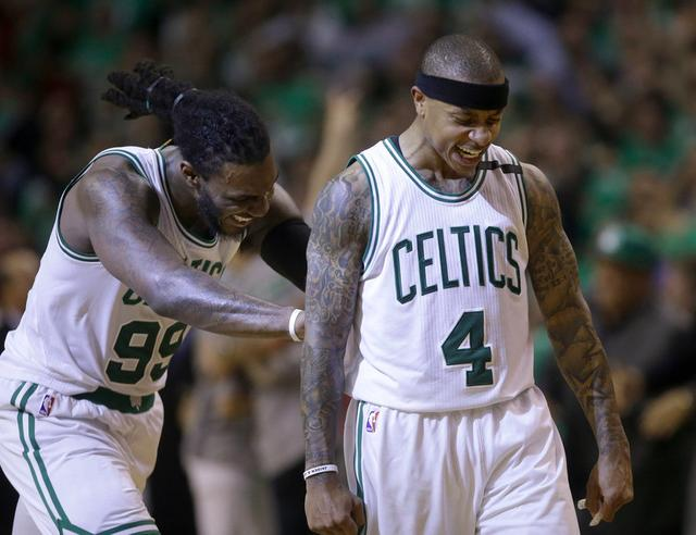 反而凸显了 反而凸显了