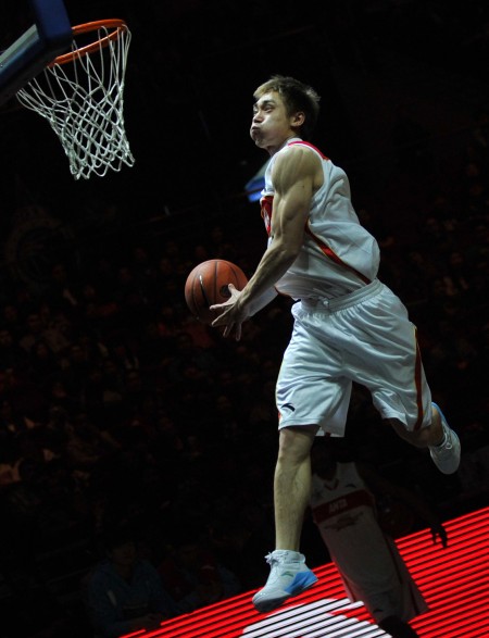 先以横向传 先以横向传