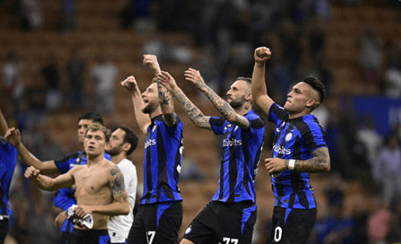 足坛的权力 足坛的权力